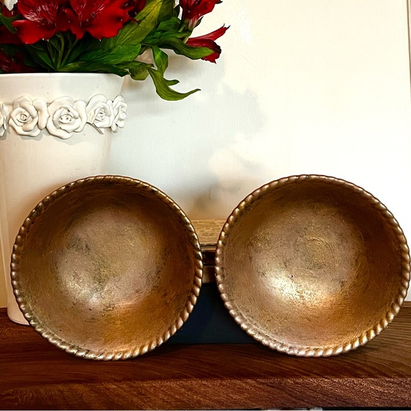 Stunning Scalloped Ceramic Decorative Bowls, SET/2, Hand Painted, Copper - Picture 4 of 8